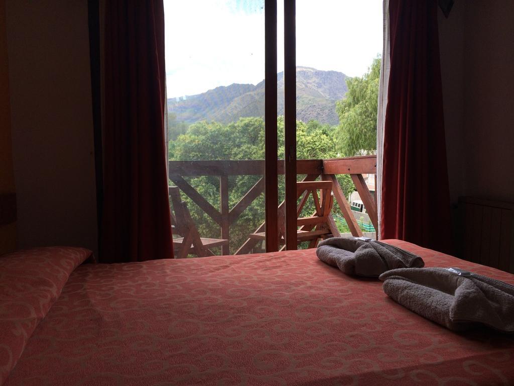Hotel Kuntur à Capilla del Monte Chambre photo