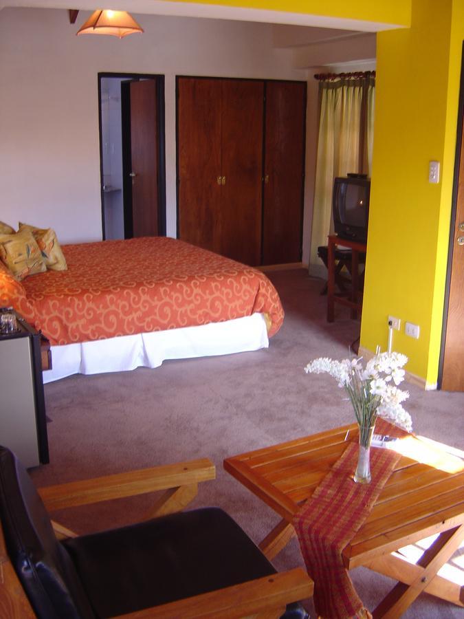 Hotel Kuntur à Capilla del Monte Extérieur photo