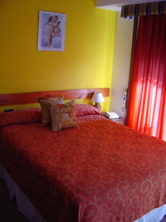 Hotel Kuntur à Capilla del Monte Extérieur photo
